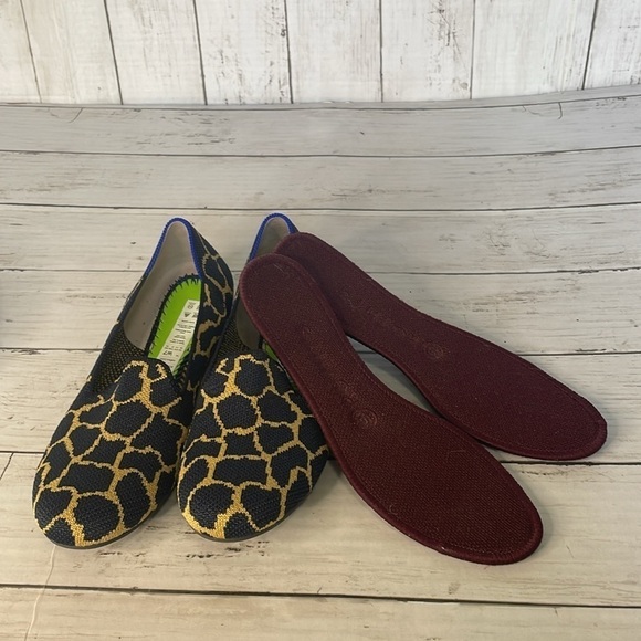 Rothy's NWOT Limited Addition Indigo Giraffe Print Loafer Flat - Picture 13 of 13